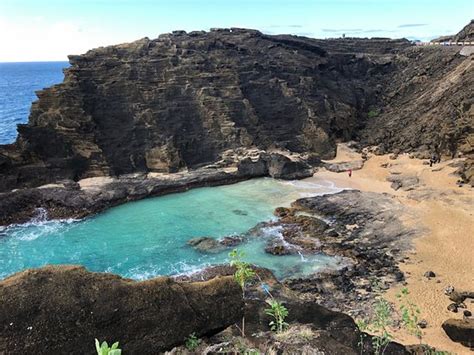 7 Iconic Nude Beaches in Oahu, Hawaii